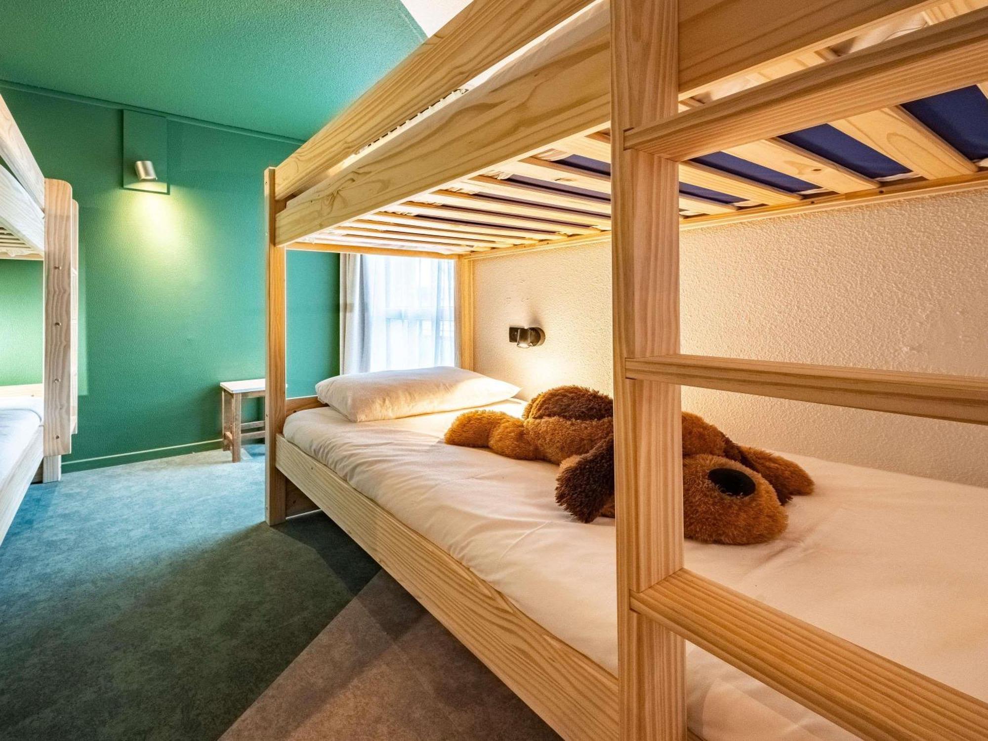 Greet Hotel Massieux Lyon Nord ภายนอก รูปภาพ