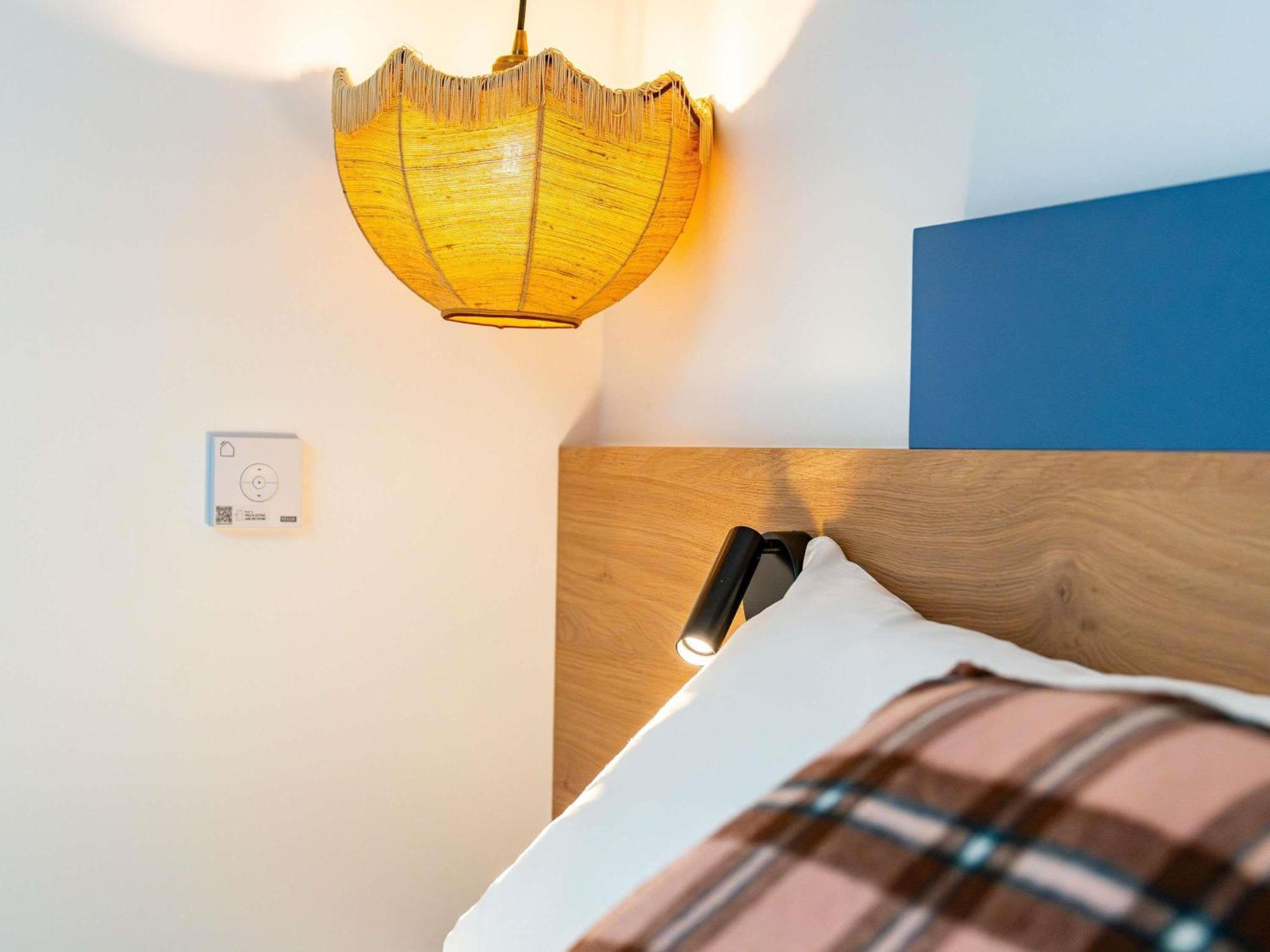 Greet Hotel Massieux Lyon Nord ภายนอก รูปภาพ