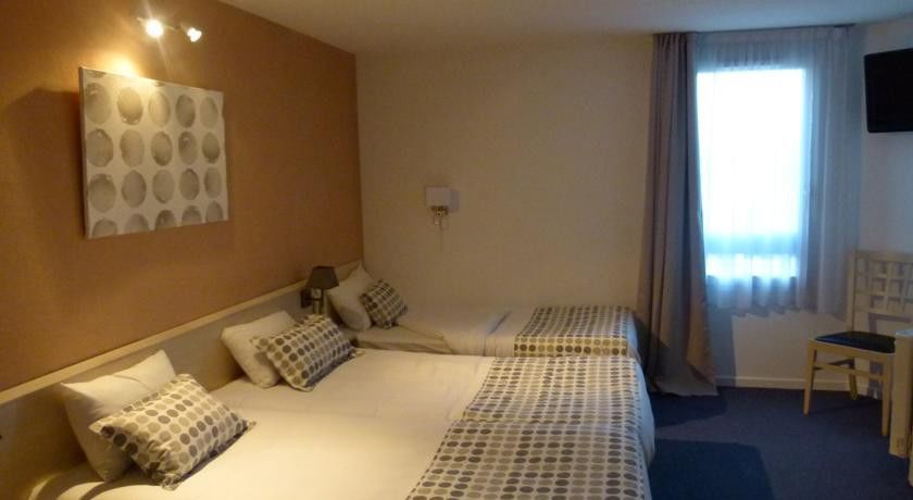 Greet Hotel Massieux Lyon Nord ภายนอก รูปภาพ